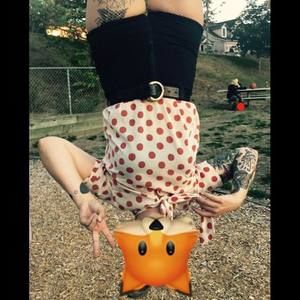 Meet your Posher, Claire